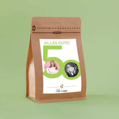 Kaffee Tüte selbst gestalten und sofort drucken mit Trinkdeins.de - Bespielbild mit Geburtstagskaffee Etikett